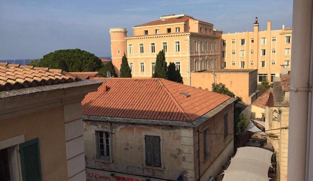 Monolocale centro L'Île Rousse a 100mt dalla spiaggia