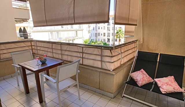 N&J - PALAIS MEDITERRANEE TERRASSE - Close sea