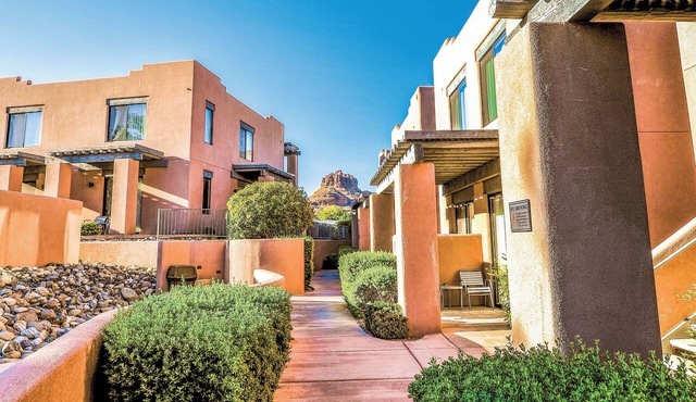 Nature Is Calling! 2 Great Units w/Kitchens, Near Hiking, Pink Jeep Tours