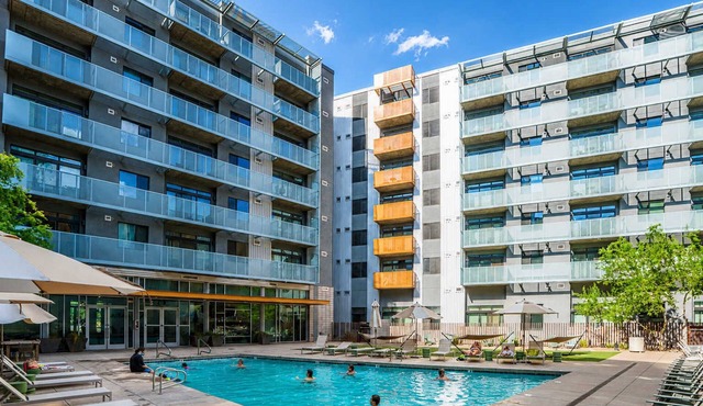 Near ASU & DT PHX | Pool, Gym, Parking, W/D