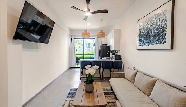 NEW 2BR Apartment | Walk to Marina & Downtown