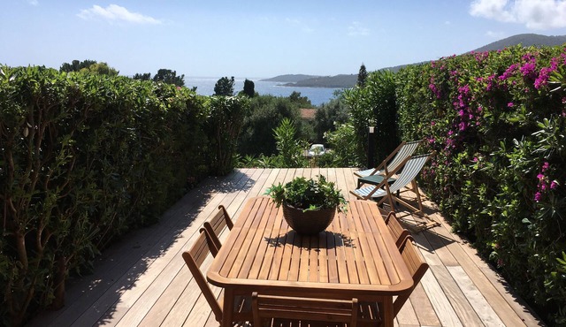 New high-end apartment 40m2 - air-conditioned - terrace 32m2