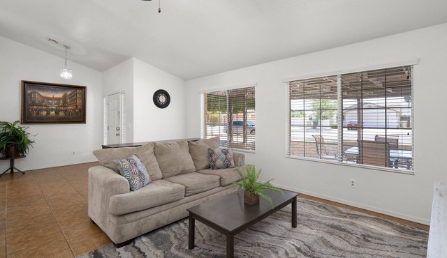 New|RemodeledHome|Westgate|Glendale|3BR|Stadium|Modern