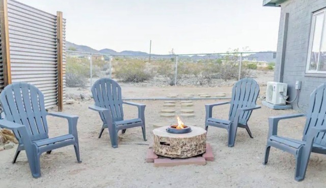 NEW! Rising Star Cactus Villa @ Joshua Tree - Hot Tub, Fire Pit & Outdoor Shower