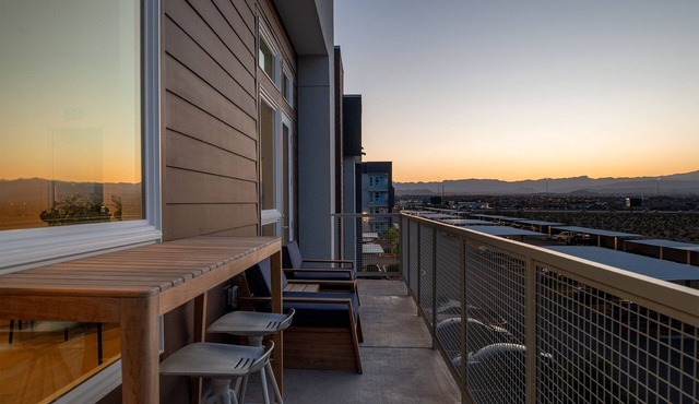New Stunning 2-Bedroom Penthouse in gated community and near the Strip