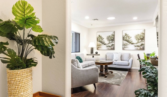 Newly Remodeled 3-Bedroom Home with Lrg Enclosed Backyard in Central Prescott Location