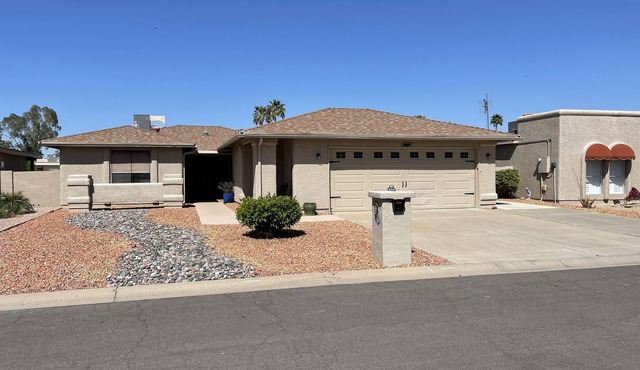 Over 50 Community - Immaculate home in Sun Lakes with secluded patio.