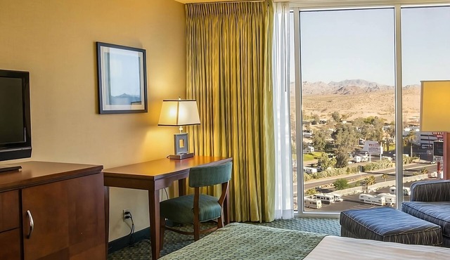 Panorama Room 2 Queens | Aquarius Casino Resort |Casino Adventure