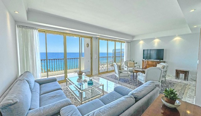 Panoramic Sea View Promenade