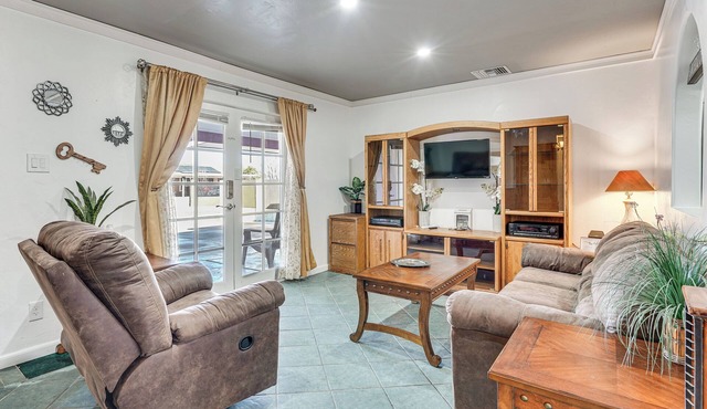 Patio w/Garden Views! Tranquil Tucson Townhome
