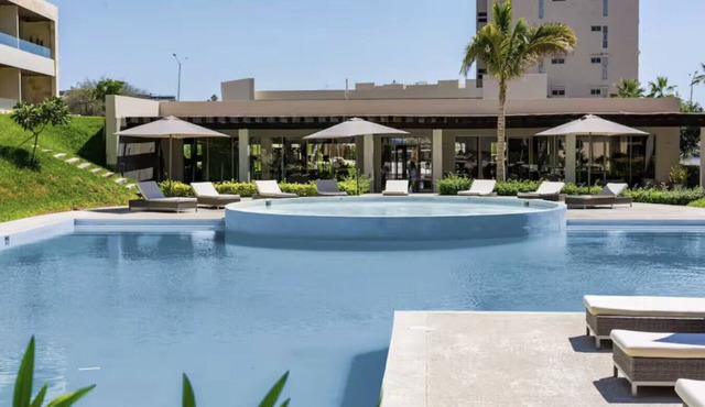 Penthouse | Ocean Views, Pools & Padel Court