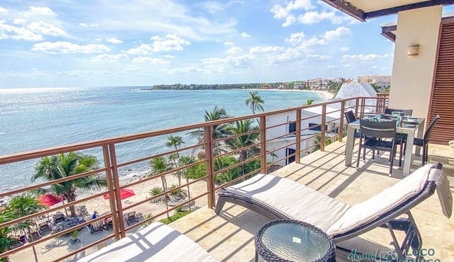 Penthouse perfect views, with AC, WiFi, and swimming pool!