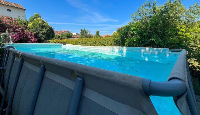Pet friendly home in Pont-Saint-Esprit