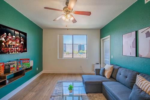 Posh 1BD Walk to Westgate Pool Gym WD