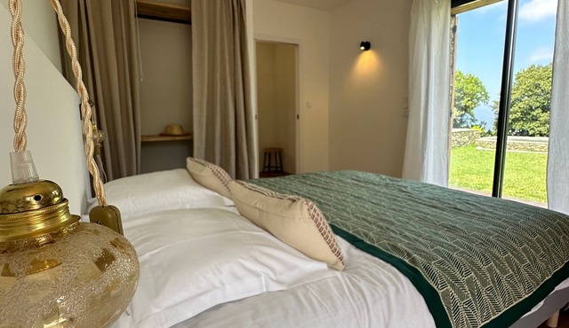 Room 'Chambre 2' with Mountain View, Wi-Fi and Air Conditioning