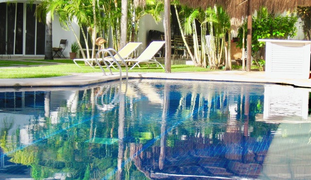 Room-playacar -executive Comfort Room Wi