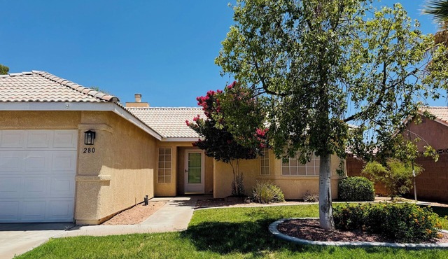 Royal Sage Retreat by Mesquite Vacation Rentals: Fully Fenced with Private Hot Tub and $510 in free daily activities