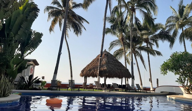 SAYULITA GUITRON HOUSE