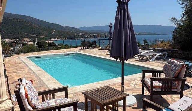 Seaside pool villa in Sagone