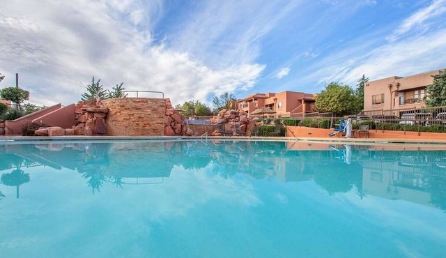Sedona | Pool & Red Rocks | Desert Mesa Stay