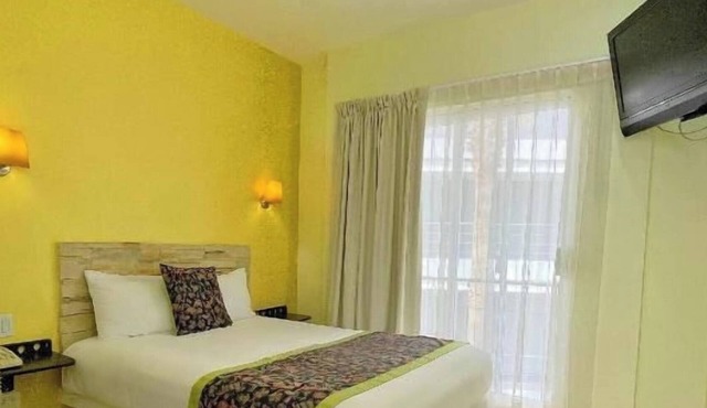 Spacious Couple Unit Steps to Medano Beach – Perfect Location, Great Stay!