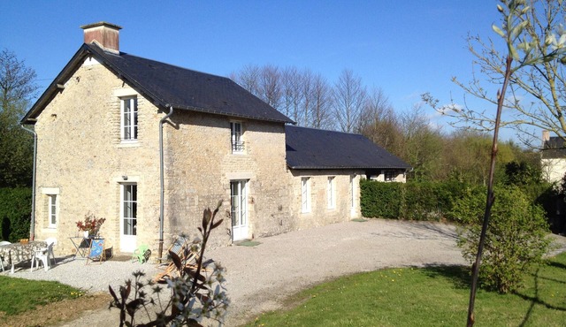 Spacious independent 90m2 4 people near the landing beaches