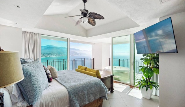 Spectacular Ocean & City Views of puerto vallarta - Great Rates!