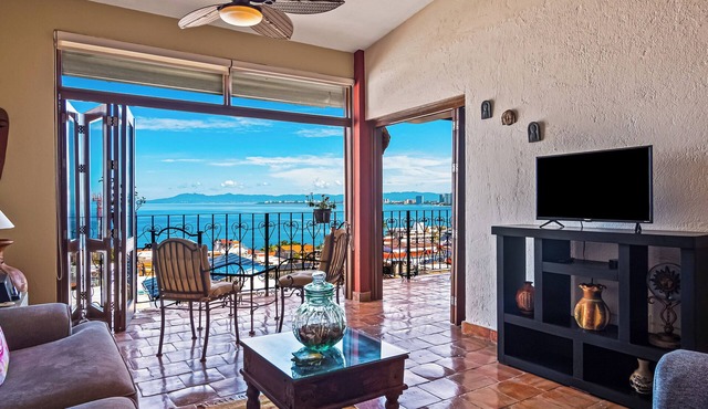 SPECTACULAR views of Banderas Bay One Bedroom Condo in Centro