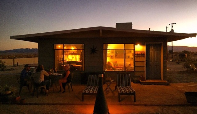 Starlight Ranch - Wonder Valley - Joshua Tree North - 360 degree Mountain Views!