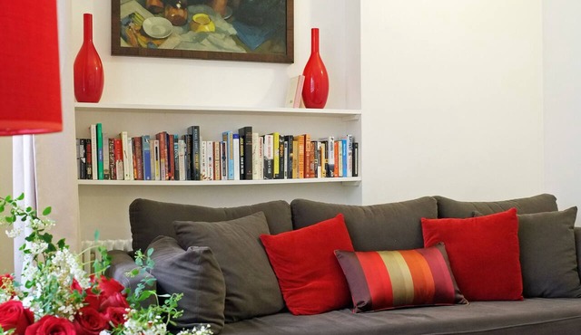 Steps from the Seine and Musee d'Orsay! Elegant 1-bedroom.
