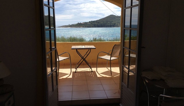 Studio 1-Apartment-Ensuite with Shower-Sea view