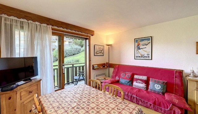 Studio cabine proche centre Combloux, 4 pers, balcon, parking - FR-1-560-53