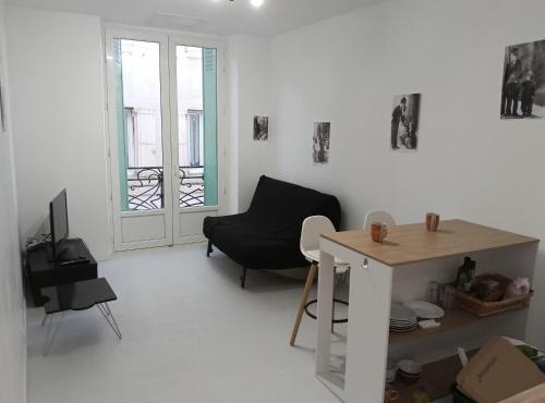 Studio Cocon cosy Petit Colin - lit 140 et canapé convertible BZ -Wifi gratuit -Boite à clés-Linge de lit et toilette offerts à partir de 4 nuits