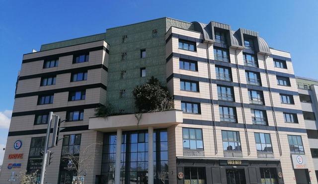 Studio double moderne à Rouen avec cuisine équipée