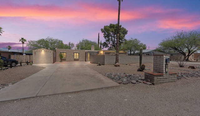Summer Retreat with Pool & Views - Sleeps 8!