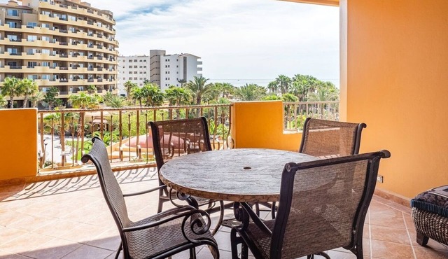 Sunny Escape Condo 2B/2B Bella Sirena