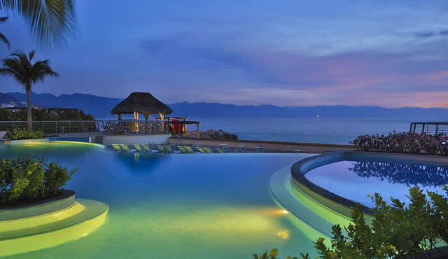 Sunset Plaza Beach Resort & Spa Pto Vallarta All Inclusive