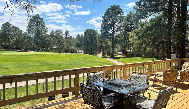 Sunshine, Golf & Cabin Vibes Pet-Friendly Summer Escape