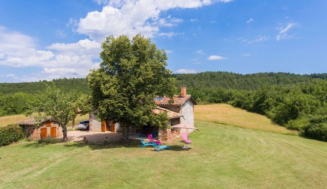 Superb stone house at the gates of the Forest