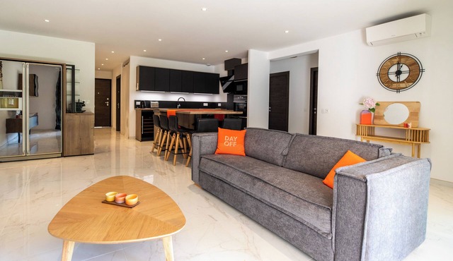 Superb new apartment Bonifacio