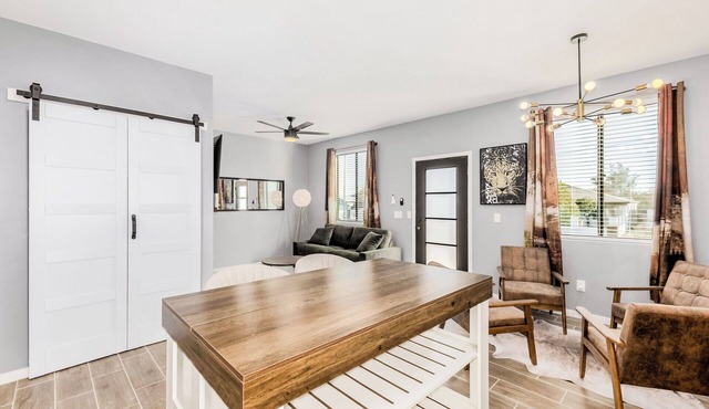 The Carter on San Jose [Modern 2 Bedroom + Office - Sleeps 6 - Near Downtown]