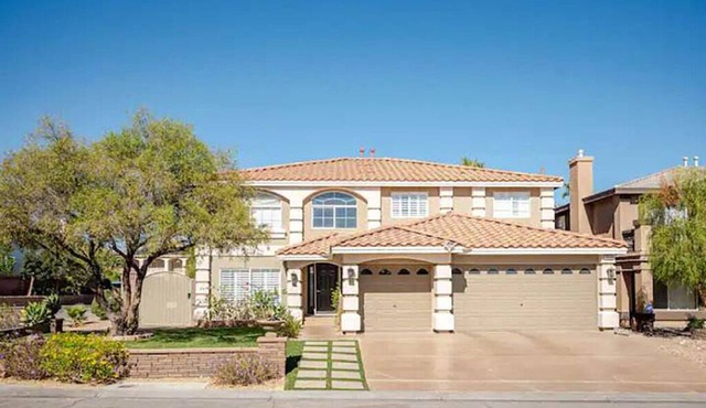 The Vegas Villa