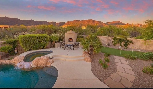 Tortolita mtn views, heated pool & spa, gourmet kitchen, 4 bed/4 bath; 3 suites