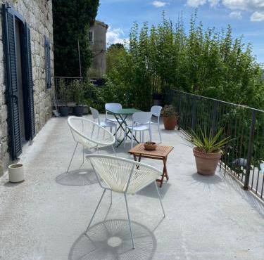 Très beau studio avec terrasse