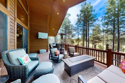 Tranquil Torreon Pines and Fairway Hideaway