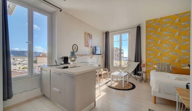 Upstays Studio Top Floor Sea View Cannes
