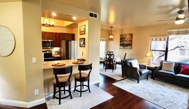 Ventana Canyon Resort-Style Condominium