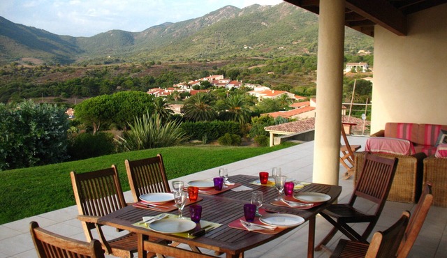 Very nice villa built in 2006, unique panoramic view of the Sagone Bay