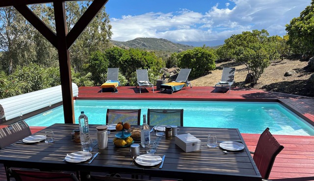 Villa Avec Piscine, en Pleine Nature et a 5 Minutes de Saint Florent !