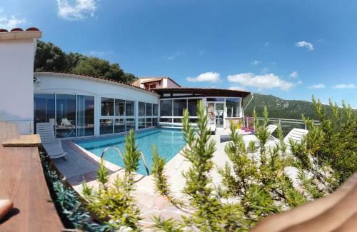 Villa conviviale à Olmeto avec piscine privée